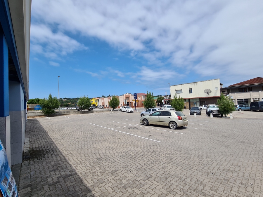 To Let commercial Property for Rent in East Bank Eastern Cape